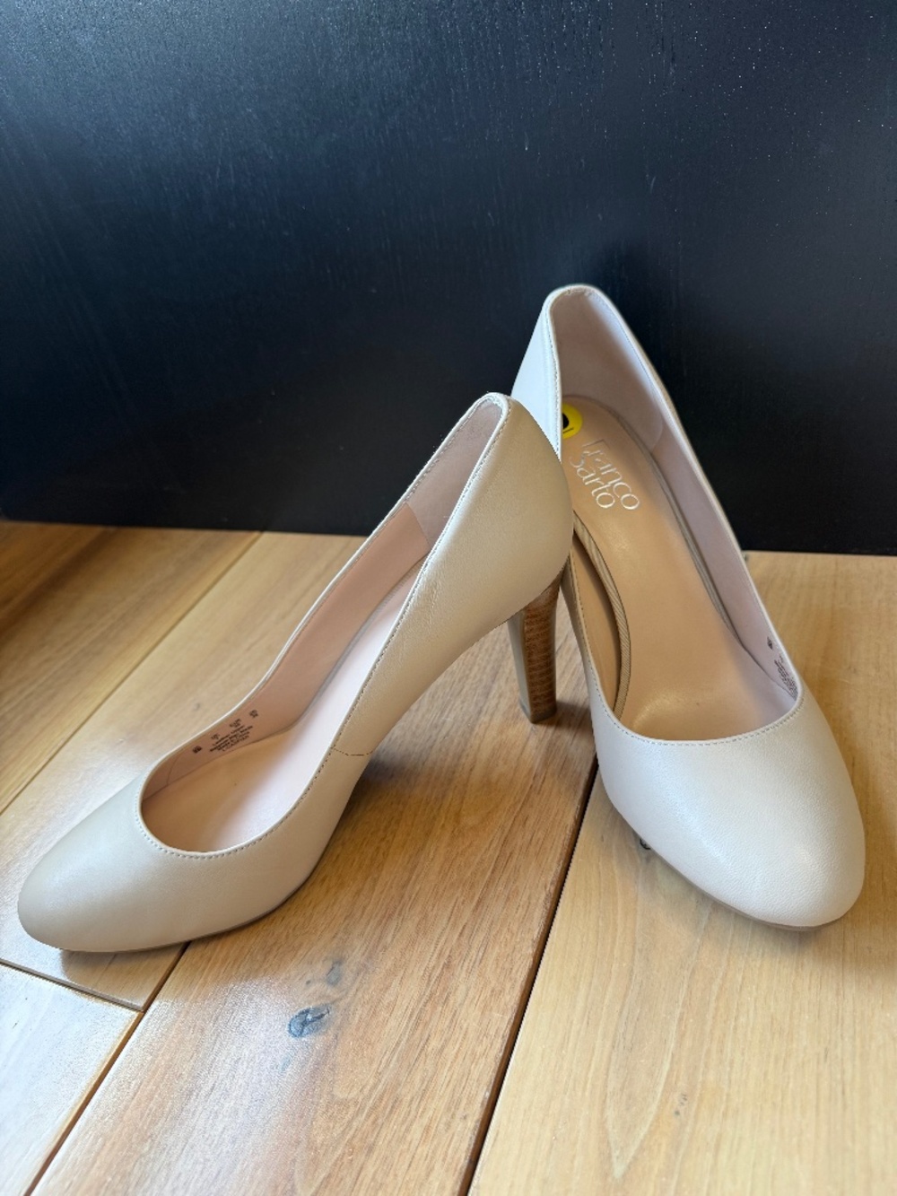 Franco Sarto Caspian Ivory Leather Pumps Heels Size 9